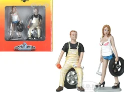 Meg Derek Tire Brigade 2 piece Figurine Set 1/18 Motorhead Miniatures 770