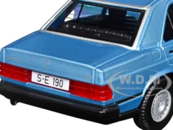 Mercedes-Benz 190 E 2.6 Blue Metallic 1/24 Diecast Model Car by Bburago