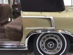 1965-1981 Mercedes Benz 600 Pullman W100 Landaulet Limousine Convertible Functional Softtop Gold Limited Edition 800 pieces Worldwide 1/18 Diecast Model Car CMC M-217