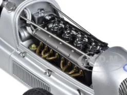 Mercedes W25 #20 1934 Eifelrennen #20 M.V.Brauchitsch Limited to 2000pc 1/18 Diecast Model Car CMC 103