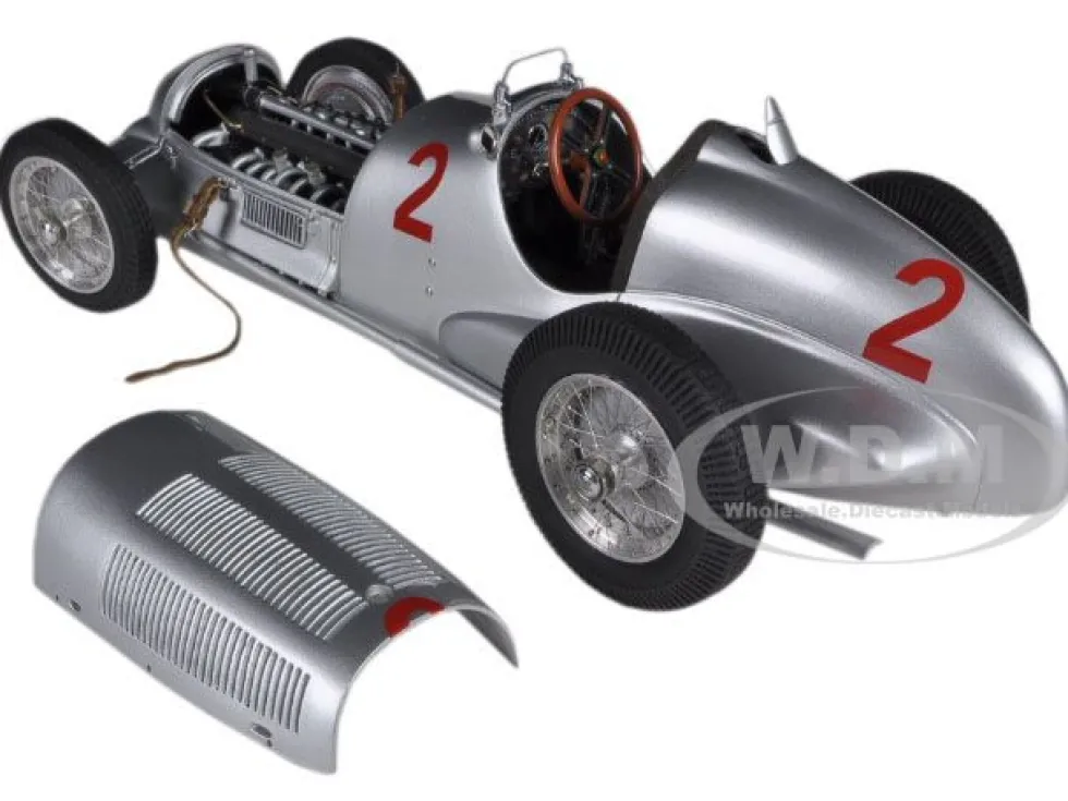 Mercedes W125 #2 Hermann Lang 1937 GP Donington Limited to 1000pc Worldwide 1/18 Diecast Model Car CMC 114