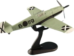 Messerschmitt BF 109E 3 Fighter Aircraft Hauptmann Siebelt Reents Spanish Civil War 1939 Air Power Series 1/48 Diecast Model Hobby Master HA8718
