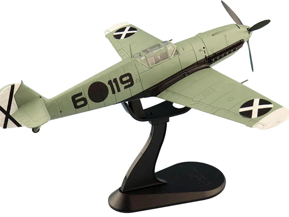 Messerschmitt BF 109E 3 Fighter Aircraft Hauptmann Siebelt Reents Spanish Civil War 1939 Air Power Series 1/48 Diecast Model Hobby Master HA8718
