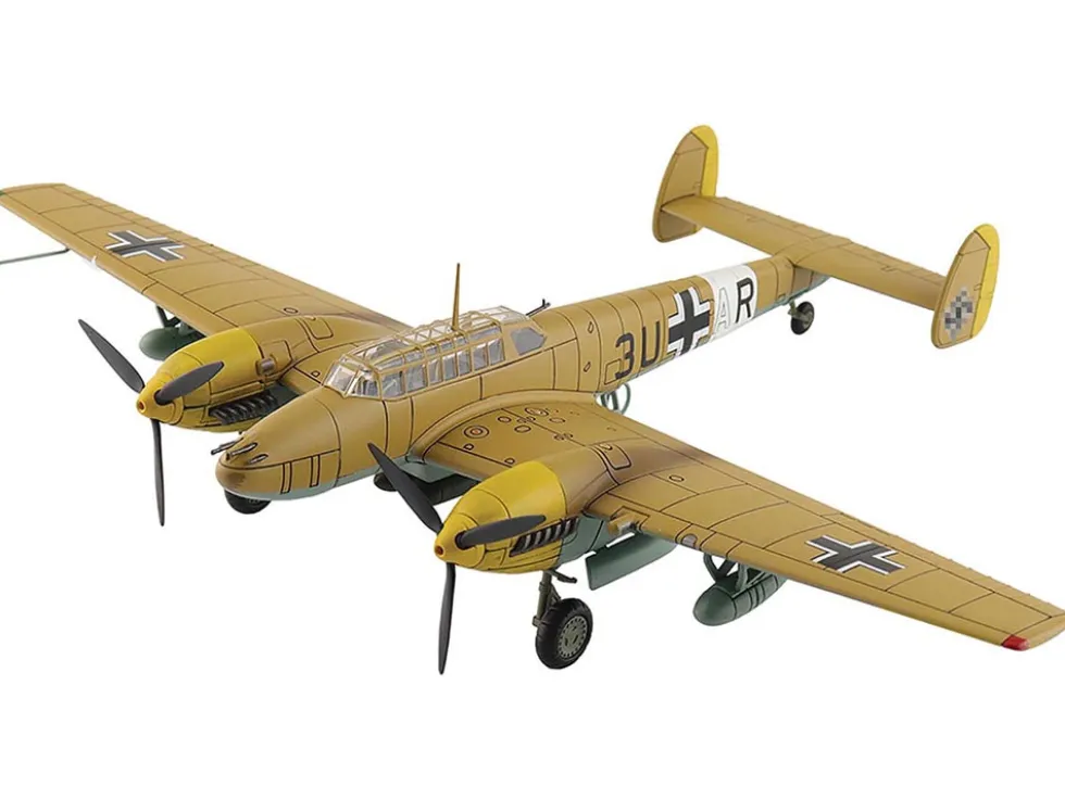 Messerschmitt BF 110E-2 Trop Fighter Aircraft "3U+AR, 7./ZG26, Italy" (1941) German Luftwaffe "Air Power Series" 1/72 Diecast Model by Hobby Master