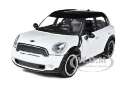 Mini Cooper S Countryman White 1/24 Diecast Car Model Motormax 73353