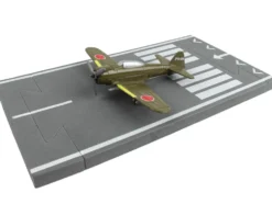 Mitsubishi A6M Zero Fighter Aircraft Green Imperial Japanese Navy Air Service with Runway Section Diecast Model Airplane Runway24 RW165