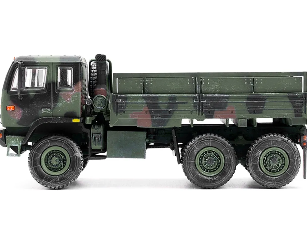 M1083 MTV Medium Tactical Vehicle Standard Cargo Truck NATO Camouflage US Army Armor Premium Series 1/72 Diecast Model Panzerkampf 12218PA