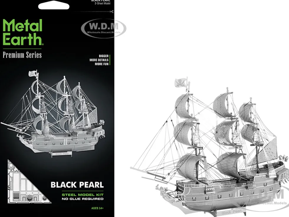 Model Kit Black Pearl Ship (Challenging Difficulty) Steel Model by Metal Earth