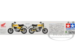 Model Kit Honda Monkey 125 Motorcycle 1/12 Scale Model by Tamiya