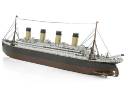 Model Kit RMS Titanic Ship (Moderate Difficulty) Steel Model by Metal Earth
