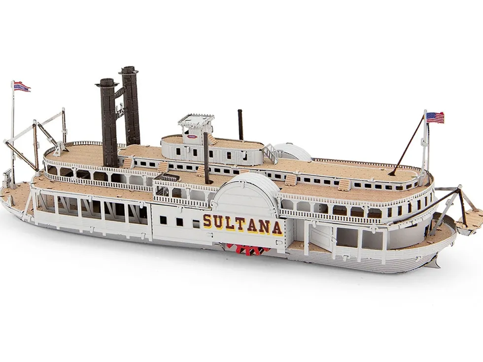 Model Kit Sultana Steamboat (Moderate Difficulty) Steel Model by Metal Earth