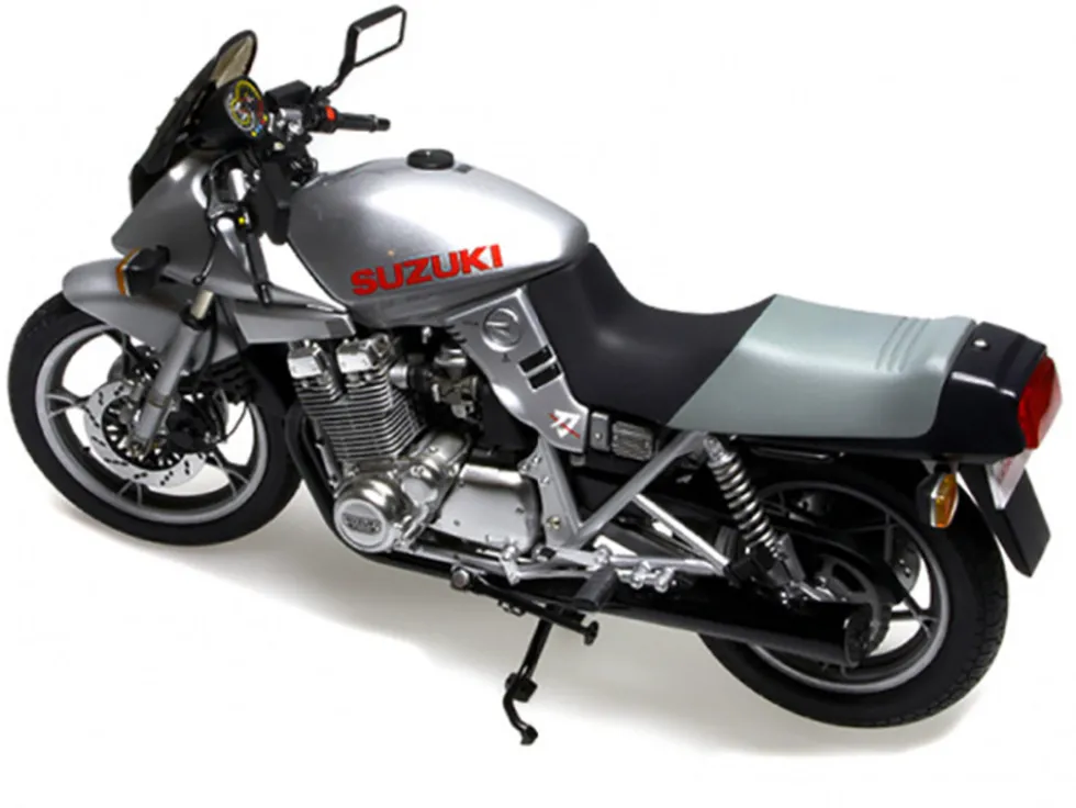 Model Kit Suzuki GSX1100S Katana Motorcycle 1/12 Scale Model by Tamiya