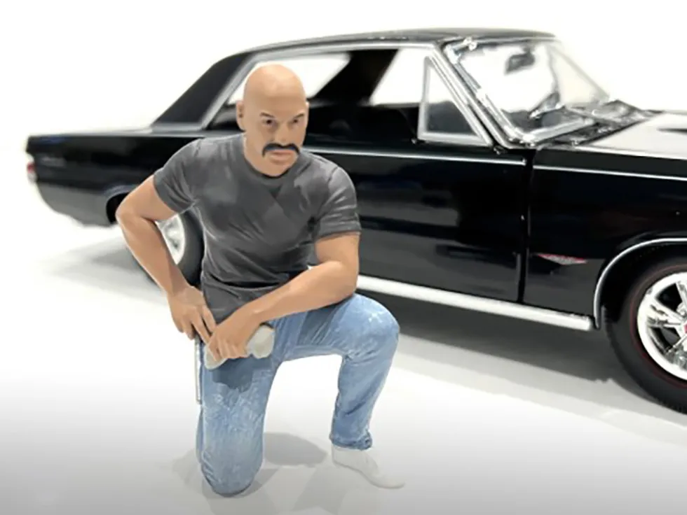 Muscle Mechanics Figure #6 for 1/24 Scale Models by American Diorama