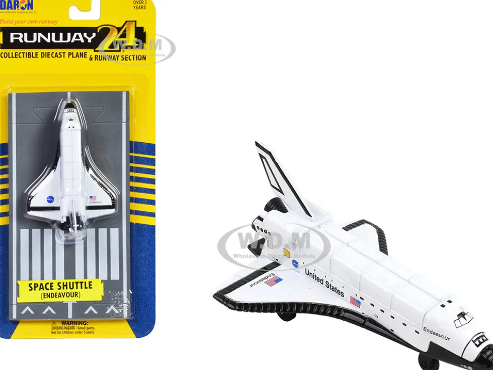 NASA Endeavour Space Shuttle White United States with Runway Section Diecast Model Airplane Runway24 RW005