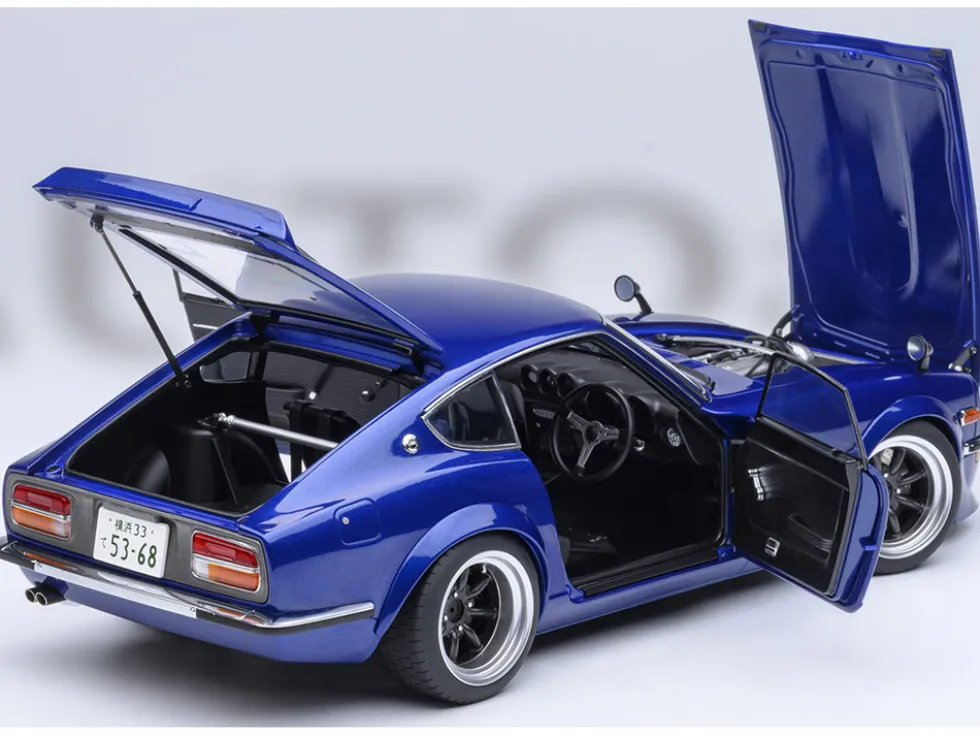 Nissan Fairlady Z RHD (Right Hand Drive) "Akuma No Z" Blue Metallic "Wangan Midnight - Comic #1 Version" Manga 1/18 Model Car by Autoart