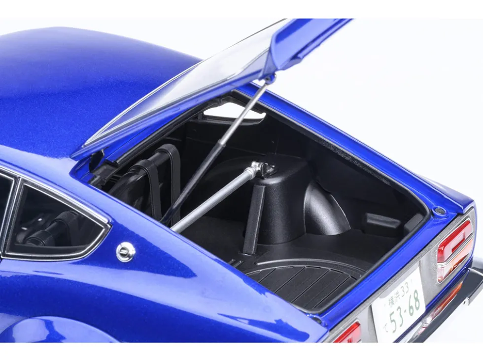 Nissan Fairlady Z RHD (Right Hand Drive) "Akuma No Z" Blue Metallic "Wangan Midnight - Comic #1 Version" Manga 1/18 Model Car by Autoart
