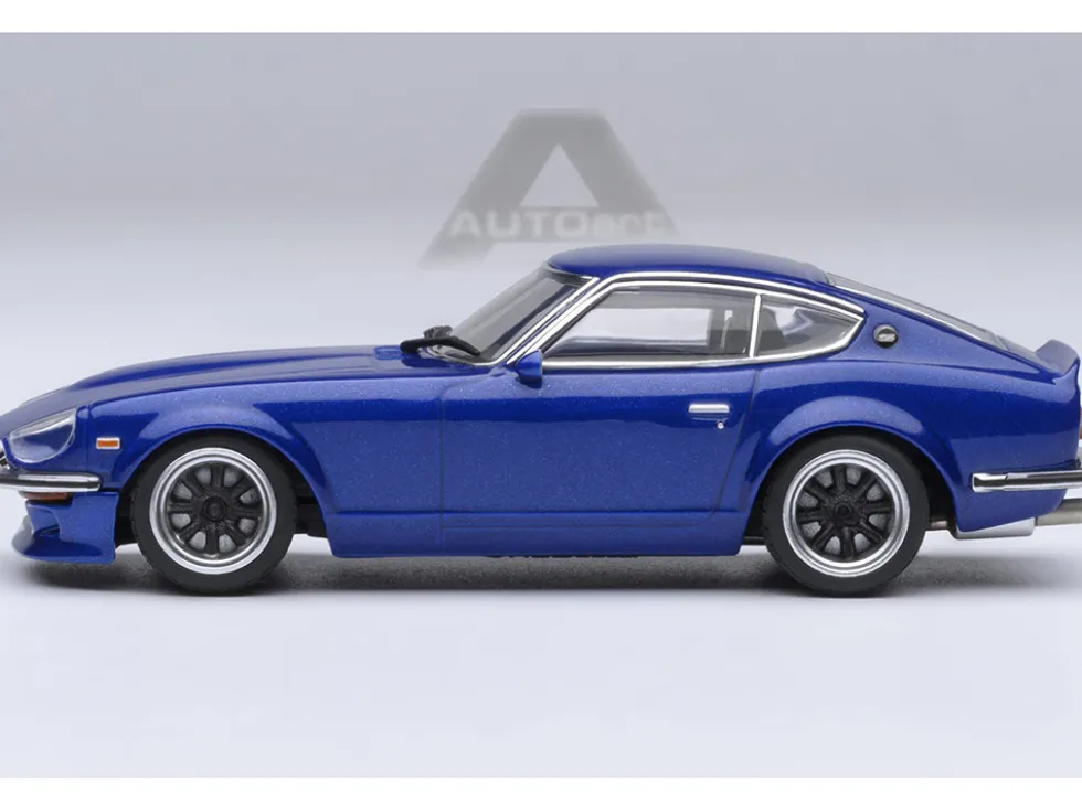 Nissan Fairlady Z RHD (Right Hand Drive) "Akuma No Z" Blue Metallic "Wangan Midnight - Comic #4 Version" Manga 1/64 Model Car by Autoart