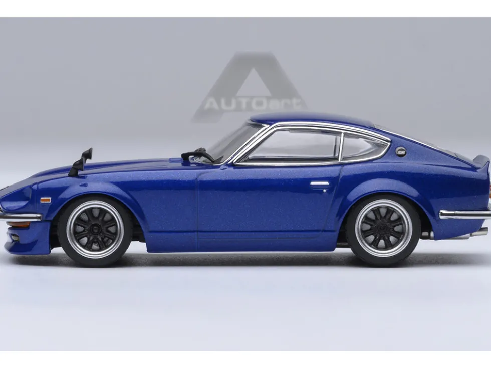 Nissan Fairlady Z RHD (Right Hand Drive) "Akuma No Z" Blue Metallic "Wangan Midnight - Comic #1 Version" Manga 1/64 Model Car by Autoart