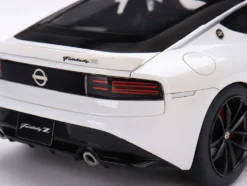 Nissan Fairlady Z Version ST 2023 Everest White RHD 1/18 Model Car Top Speed TS0413