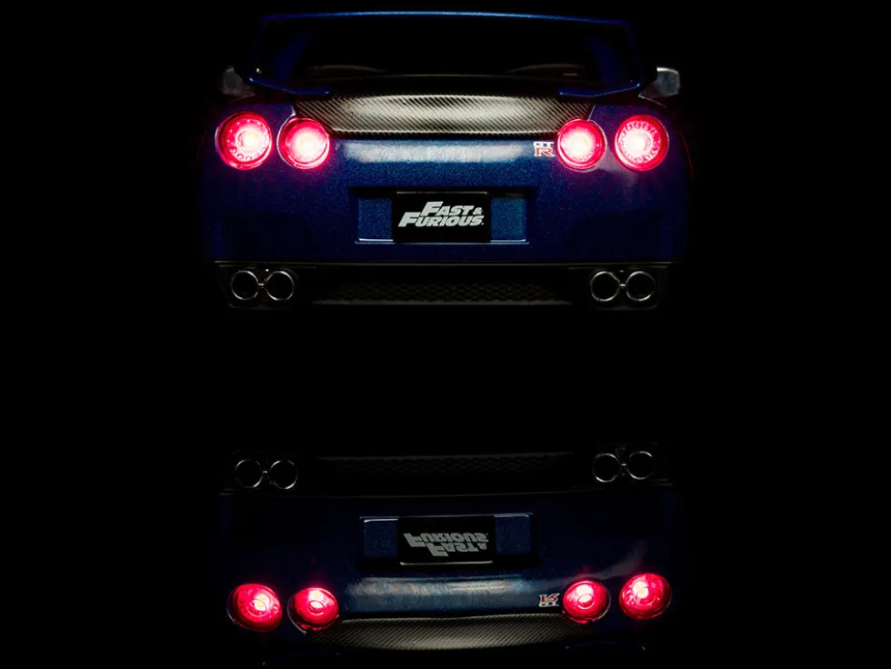 2009 Nissan GT-R R35 Blue Metallic Carbon Lights Brian Figurine Fast & Furious Movie 1/18 Diecast Model Car Jada 31142