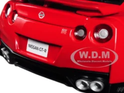 2017 Nissan GT-R R35 Red 1/24 Diecast Car Model BBurago 21082