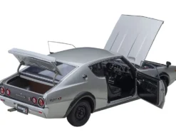 Nissan Skyline 2000GT-R KPGC110 RHD Right Hand Drive Silver Metallic 1/18 Model Car Autoart 77471