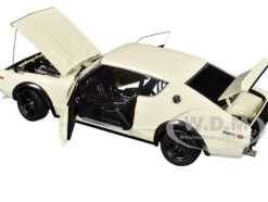 Nissan Skyline 2000GT-R (KPGC110) Tuned Version RHD (Right Hand Drive) White 1/18 Model Car by Autoart