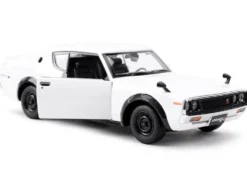1973 Nissan Skyline 2000GT-R KPGC110 White Special Edition Series 1/24 Diecast Model Car Maisto 31528