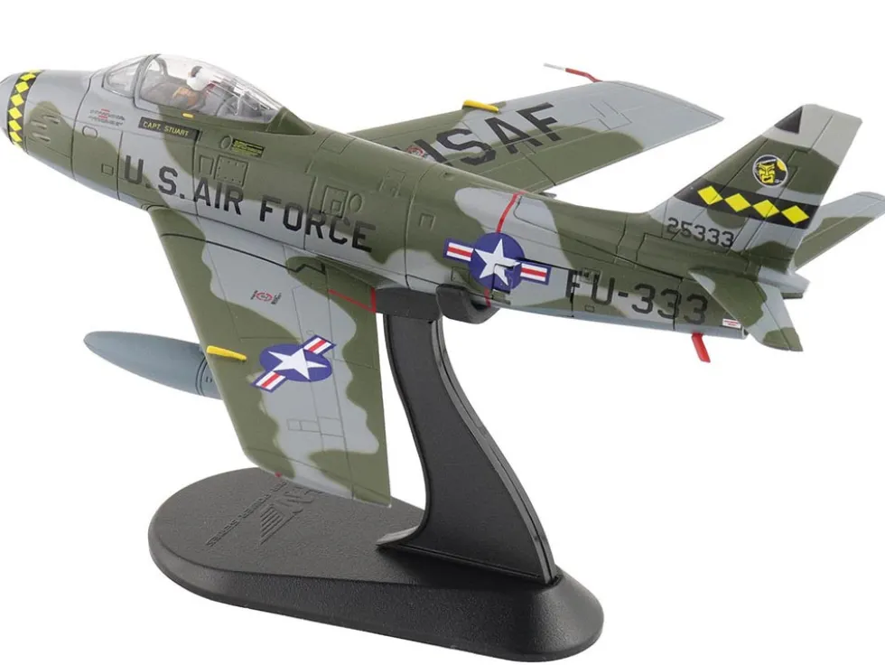 North American F-86F Sabre Fighter Aircraft "25333, 461st Fighter Day Squadron, West Germany" (1955) United States Air Forces in Europe "Air Power Series" 1/72 Diecast Model by Hobby Master