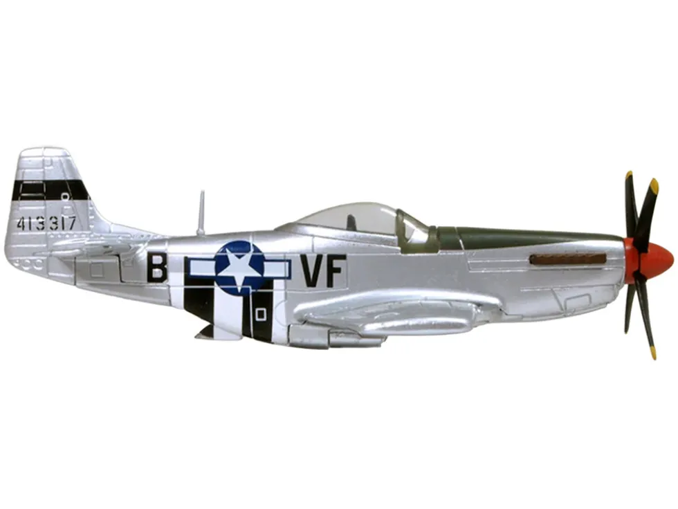 North American P-51D Mustang Fighter Aircraft "Captain Donald Emerson, 336th Fighter Squadron, 4th Fighter Group, 8th AF, Debden, England" (1944) United States Army Air Forces "Oxford Aviation" Series 1/72 Diecast Model Airplane by Oxford Diecast
