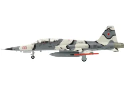 Northrop F-5F Tiger II Aircraft "810834, Franken Tiger, VFC-111 Sundowners" (2023) United States Navy "Air Power Series" 1/72 Diecast Model by Hobby Master