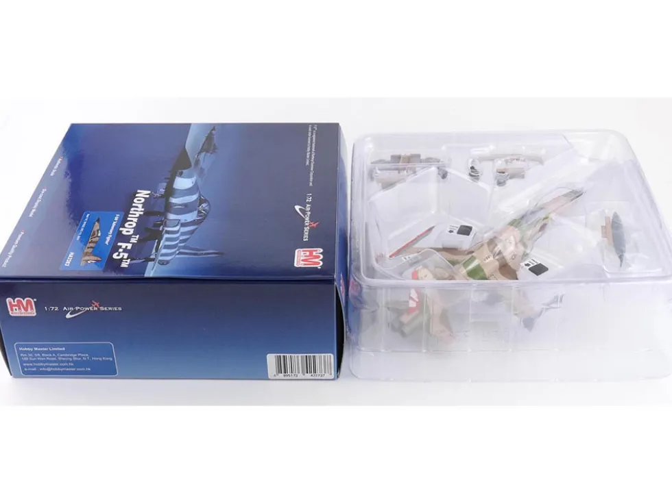 Northrop F-5N Tiger II Aircraft "Red 117, 761533, Adversary Fighter, VFC-111 Sundowners" United States Navy "Air Power Series" 1/72 Diecast Model by Hobby Master