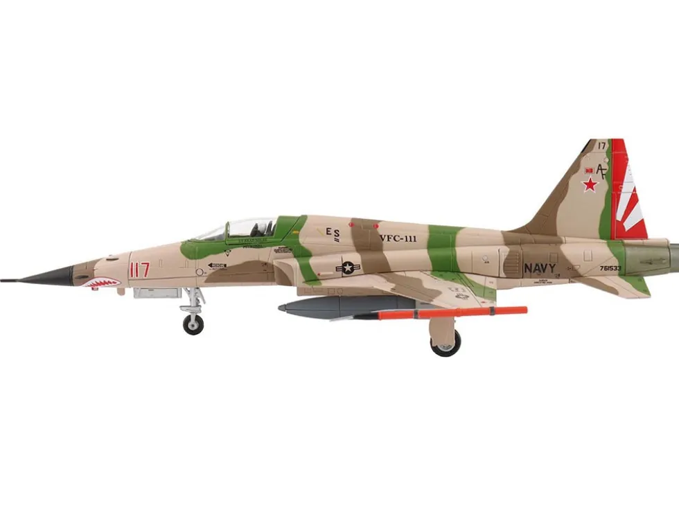 Northrop F-5N Tiger II Aircraft "Red 117, 761533, Adversary Fighter, VFC-111 Sundowners" United States Navy "Air Power Series" 1/72 Diecast Model by Hobby Master