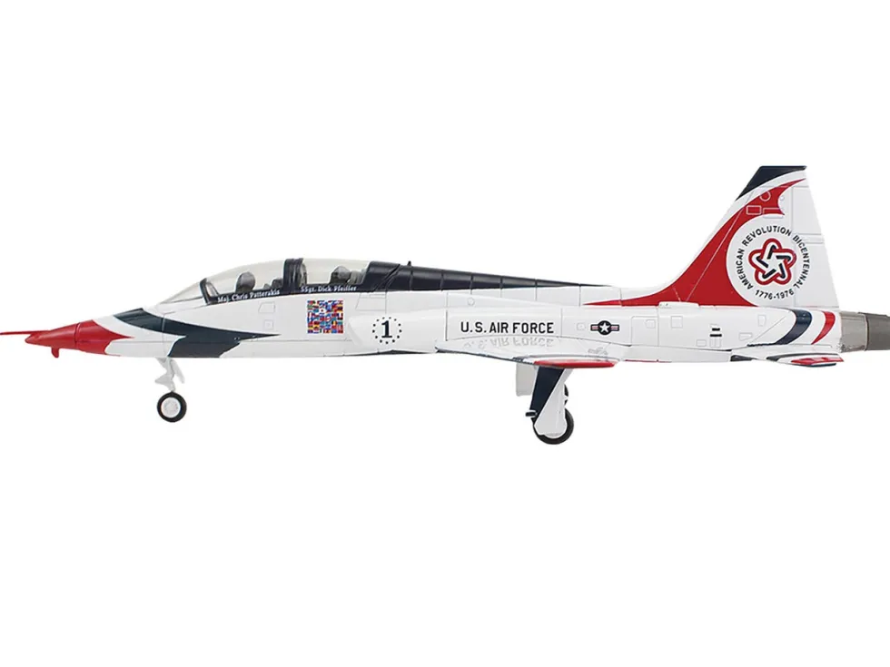 Northrop T-38 NASA Aircraft "#1, Thunderbirds Bicentennial Scheme" (1976) United States Air Force "Air Power Series" 1/72 Diecast Model by Hobby Master