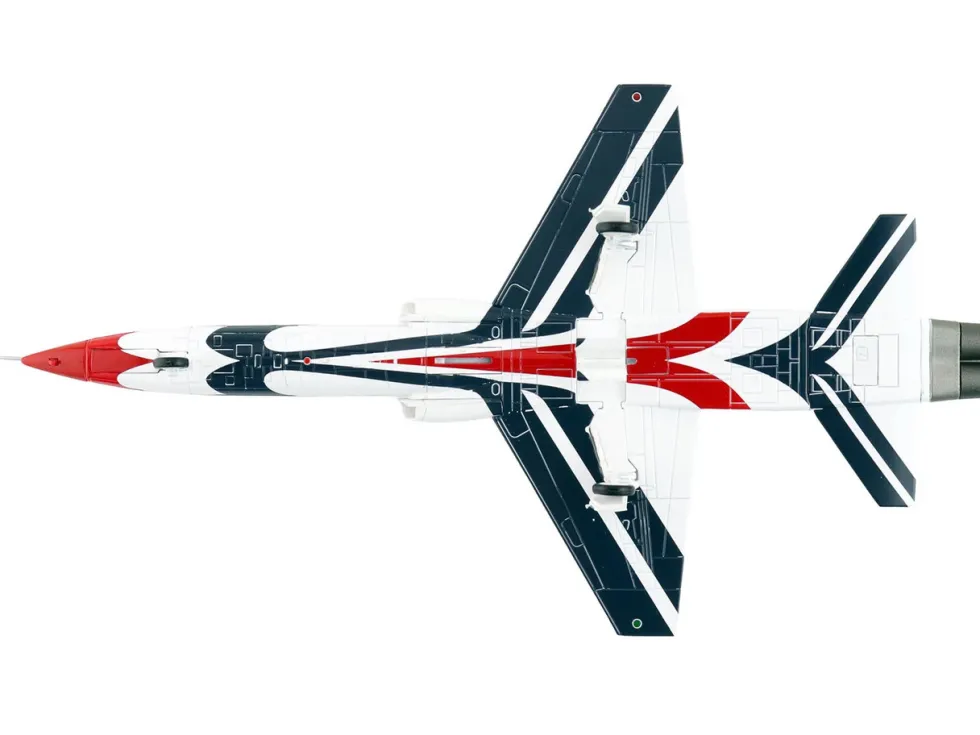 Northrop T-38 NASA Aircraft "#1, Thunderbirds" (1970s) United States Air Force "Air Power Series" 1/72 Diecast Model by Hobby Master