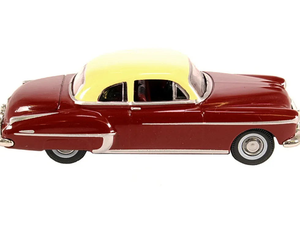 1950 Oldsmobile Rocket 88 Coupe Chariot Red Canto Cream Top 1/87 HO Scale Diecast Model Car Oxford Diecast 87OR50001