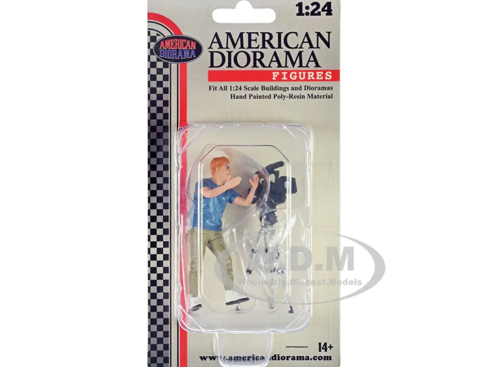 On Air Figure 5 with Standing Camera for 1/24 Scale Models American Diorama 24405