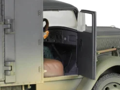 Opel Blitz Kfz 305 Ambulance Gray Weathered German Army Armoured Fighting Vehicle Series 1/32 Diecast Model Forces of Valor FOV-801101B