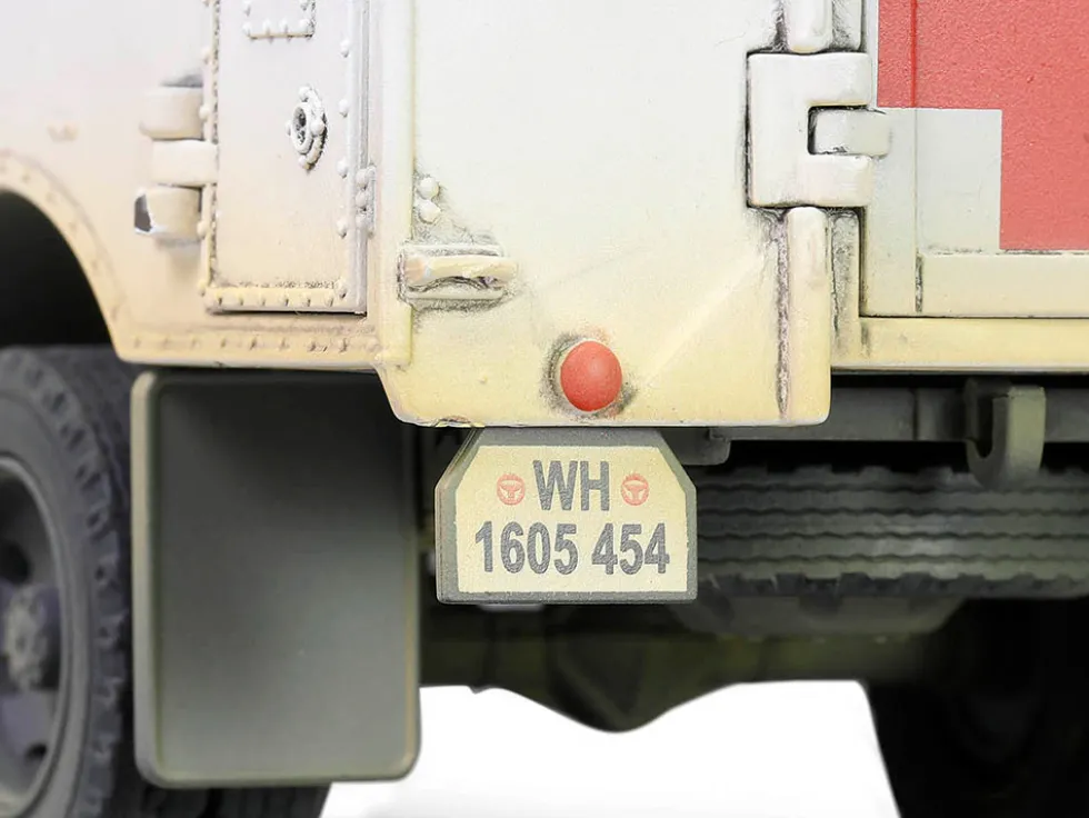 Opel Blitz Kfz.305 Ambulance Gray and White Weathered German Army Armoured Fighting Vehicle Series 1/32 Diecast Model Forces of Valor FOV-801101A