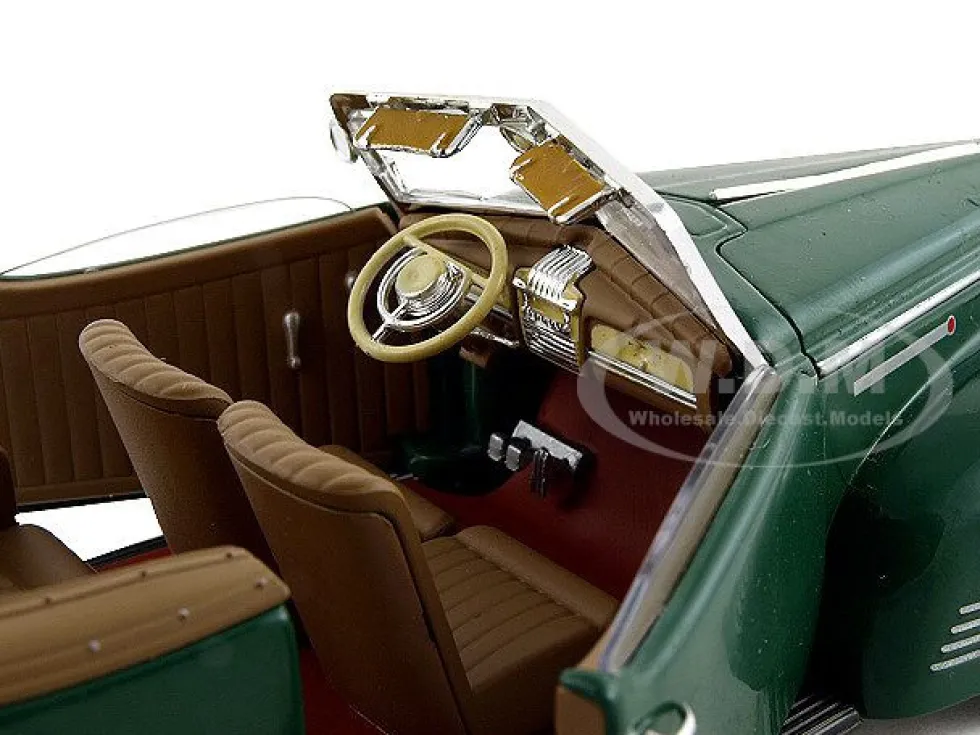 1941 Packard Darrin One Eighty Green 1/32 Diecast Car Model Signature Models 32398