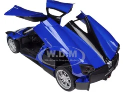 Pagani Huayra Blue 1/18 Diecast Car Model Motormax 79160