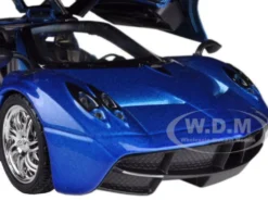 Pagani Huayra Blue 1/24 Diecast Car Model Motormax 79312