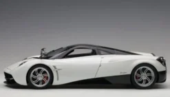 Pagani Huayra White 1/12 Model Car Autoart 12231
