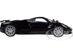 Pagani Zonda F Black 1/24 Diecast Car Model Motormax 73369