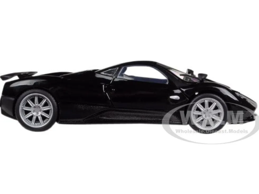 Pagani Zonda F Black 1/24 Diecast Car Model Motormax 73369