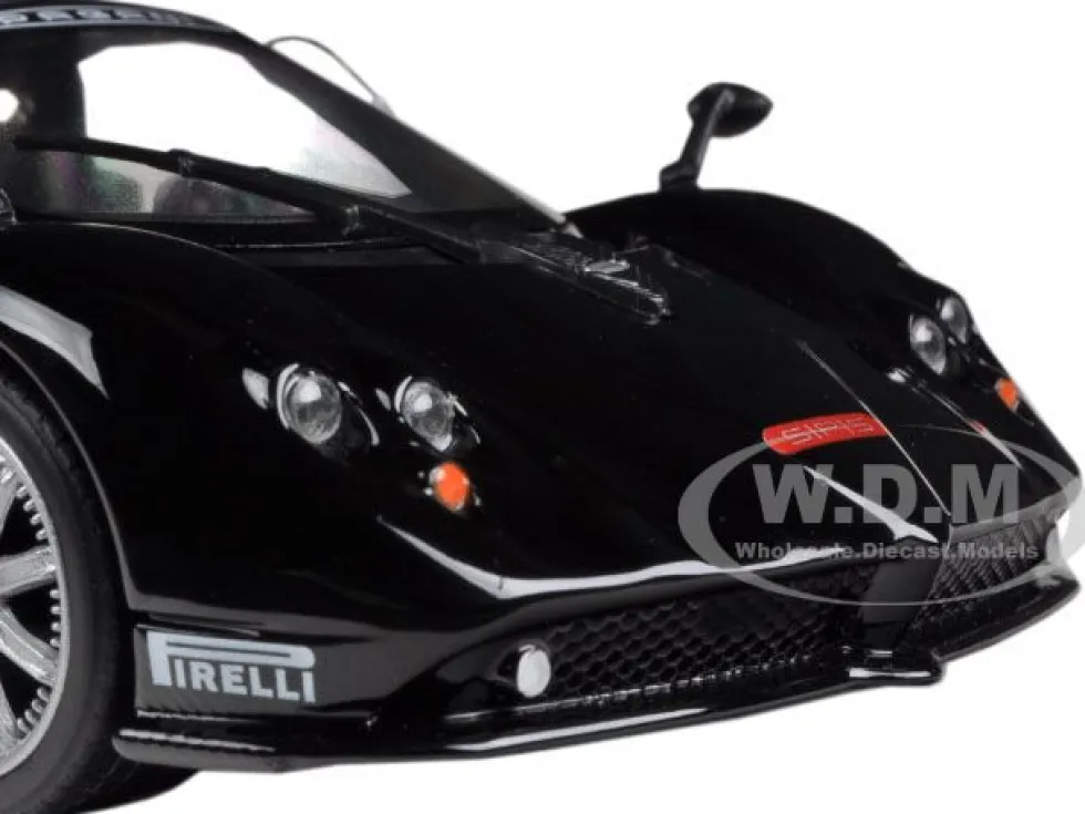 Pagani Zonda F Nurburgring Black 1/24 Diecast Car Model Motormax 73370
