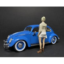 Partygoers Figurine IV for 1/18 Scale Models American Diorama 38224