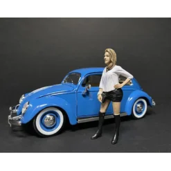 Partygoers Figurine VII for 1/24 Scale Models American Diorama 38327