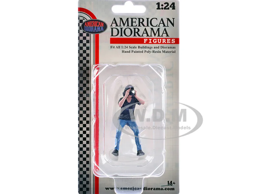 Photographers Figure #4 for 1/24 Scale Models by American Diorama