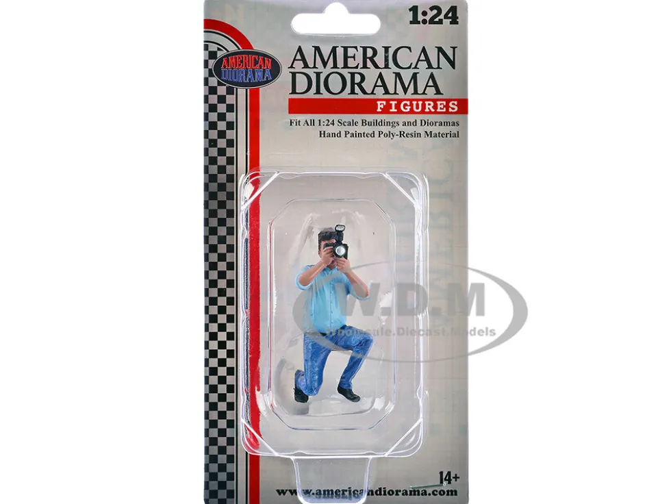 Photographers Figure #3 for 1/24 Scale Models by American Diorama